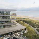 Maris Apartments