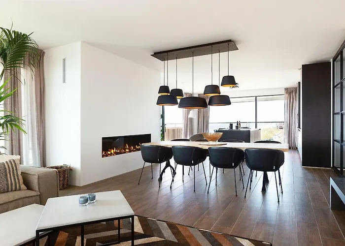 Maris Apartments